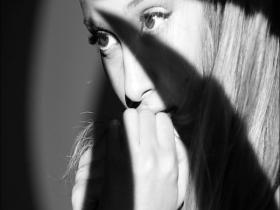 Ariana Grande Problem (feat. Iggy Azalea) (Lyric Video)